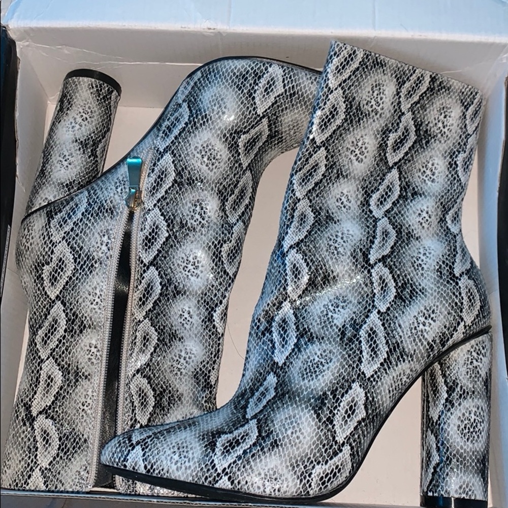 Fashionnova snake print boots